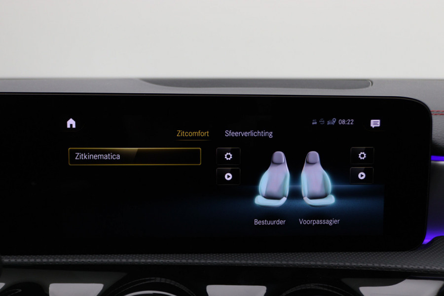 Mercedes-Benz CLA-Klasse 250 e Business Solution AMG Limited Panoramadak, Memory, Matrix LED, Sfeerverlichting, Apple Carplay, DAB
