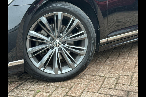 Volkswagen Passat 1.5 TSI Elegance Business R Line