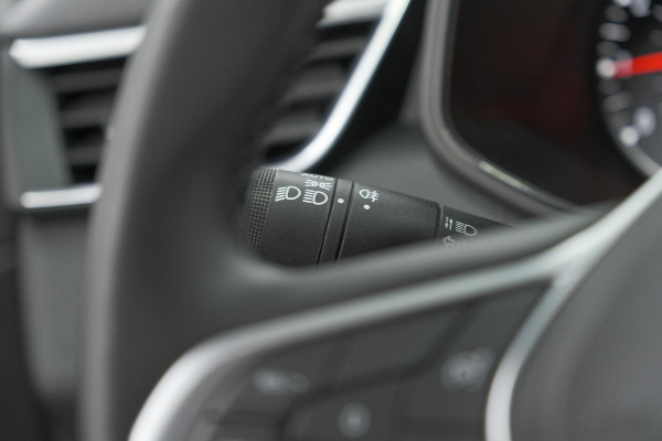 Renault Clio TCe 90 Zen | Navigatie | Elektrische ramen | Apple Carplay Renault Clio TCe 90 Zen | Navigatie | Elektrische ramen | Apple Carplay