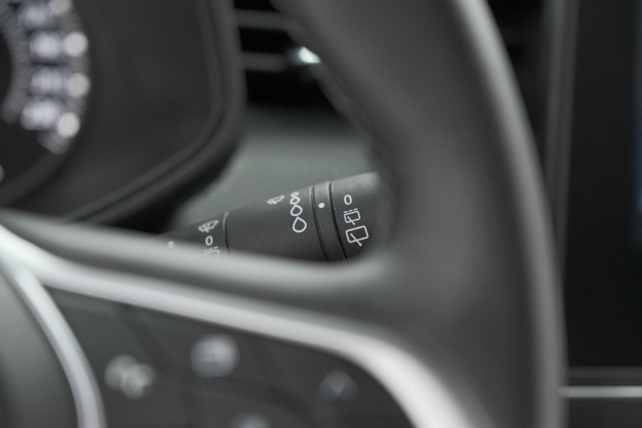 Renault Clio TCe 90 Zen | Navigatie | Elektrische ramen | Apple Carplay Renault Clio TCe 90 Zen | Navigatie | Elektrische ramen | Apple Carplay