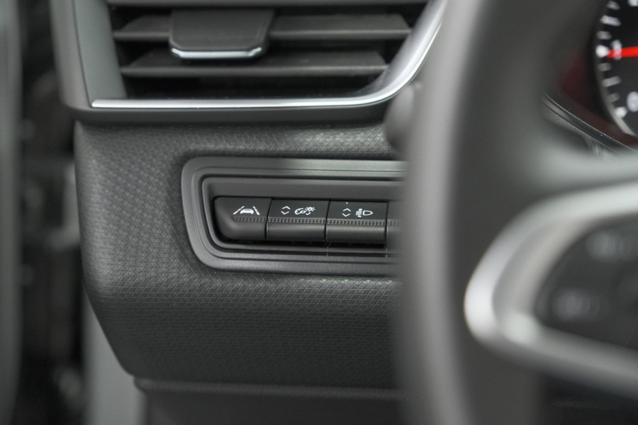 Renault Clio TCe 90 Zen | Navigatie | Elektrische ramen | Apple Carplay Renault Clio TCe 90 Zen | Navigatie | Elektrische ramen | Apple Carplay