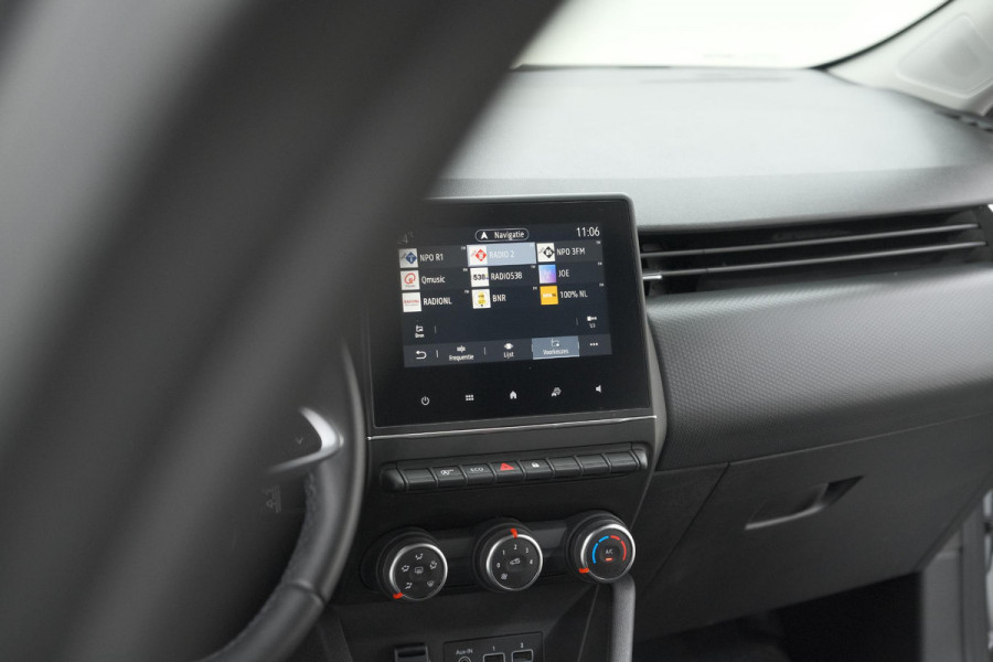 Renault Clio TCe 90 Zen | Navigatie | Elektrische ramen | Apple Carplay Renault Clio TCe 90 Zen | Navigatie | Elektrische ramen | Apple Carplay