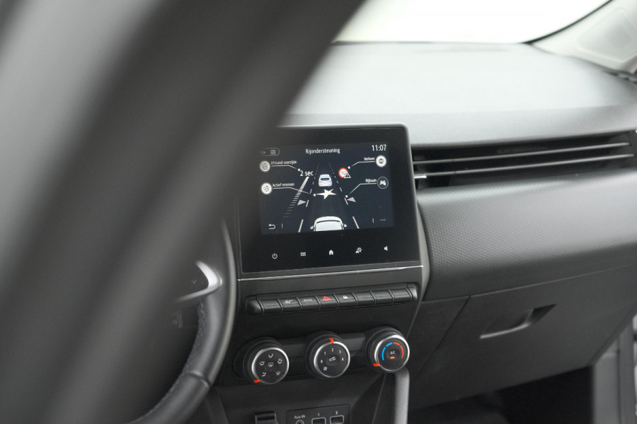 Renault Clio TCe 90 Zen | Navigatie | Elektrische ramen | Apple Carplay Renault Clio TCe 90 Zen | Navigatie | Elektrische ramen | Apple Carplay