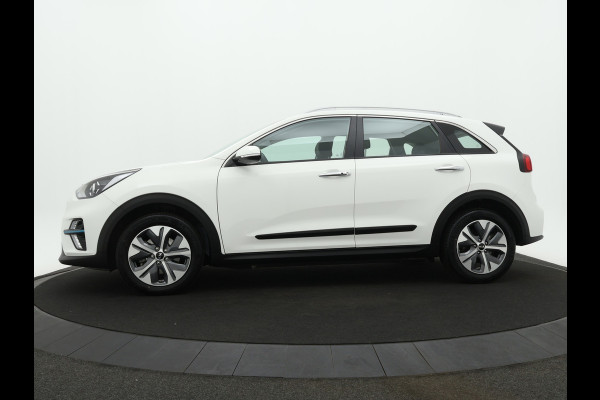 Kia e-Niro DynamicLine 39.2kWh - SOH 97,2% - Apple CarPlay/Android Auto - Achteruitrijcamera - Cruise Control - Navigatie - Climate Control - Fabrieksgarantie tot 05-2028