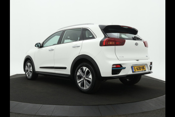 Kia e-Niro DynamicLine 39.2kWh - SOH 97,2% - Apple CarPlay/Android Auto - Achteruitrijcamera - Cruise Control - Navigatie - Climate Control - Fabrieksgarantie tot 05-2028