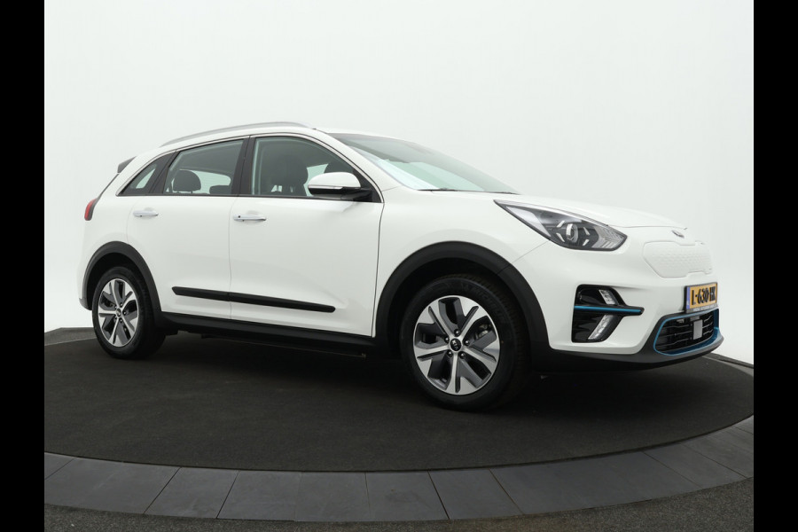 Kia e-Niro DynamicLine 39.2kWh - SOH 97,2% - Apple CarPlay/Android Auto - Achteruitrijcamera - Cruise Control - Navigatie - Climate Control - Fabrieksgarantie tot 05-2028