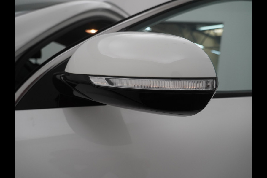 Kia e-Niro DynamicLine 39.2kWh - SOH 97,2% - Apple CarPlay/Android Auto - Achteruitrijcamera - Cruise Control - Navigatie - Climate Control - Fabrieksgarantie tot 05-2028