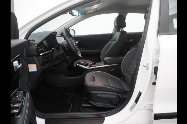 Kia e-Niro DynamicLine 39.2kWh - SOH 97,2% - Apple CarPlay/Android Auto - Achteruitrijcamera - Cruise Control - Navigatie - Climate Control - Fabrieksgarantie tot 05-2028