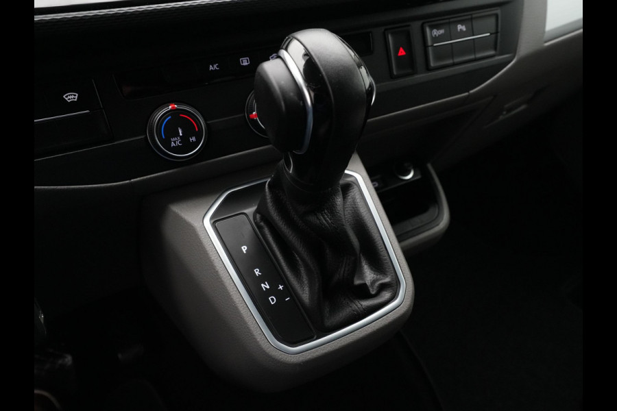 Volkswagen Transporter 2.0 TDI 150pk DSG L2H1 28 Bulli Acc Pdc Led Leer Virtual cockpit Carplay