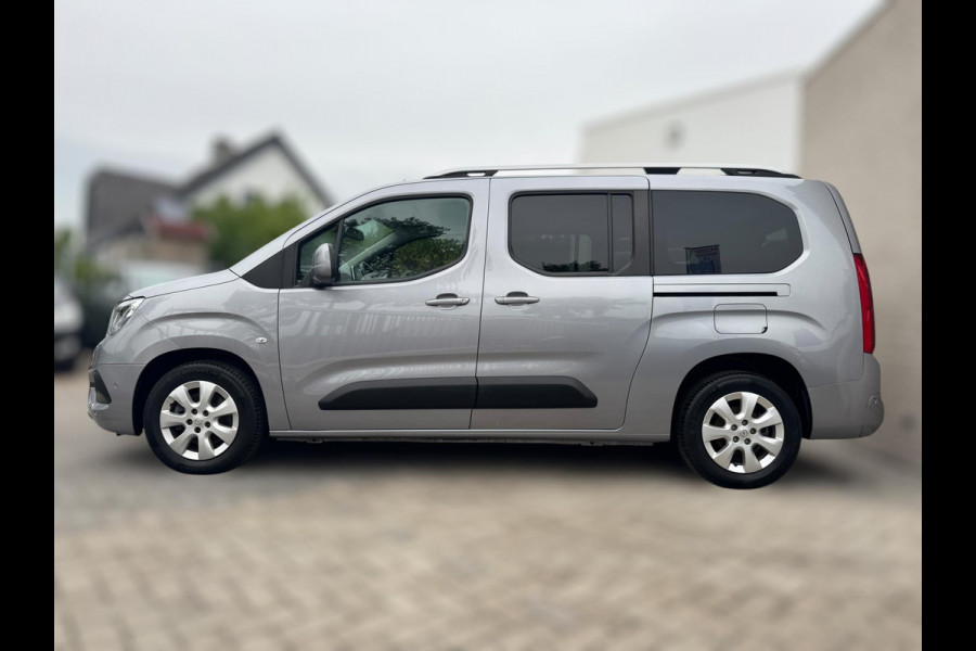 Opel Combo Tour 1.2 Turbo L2H1 Edition 7p. TREKHAAK / CAMERA / VOORRUIT VERW. / NAVI / CRUISE / WARNINGSPOTS / STUURVERW. / PDC