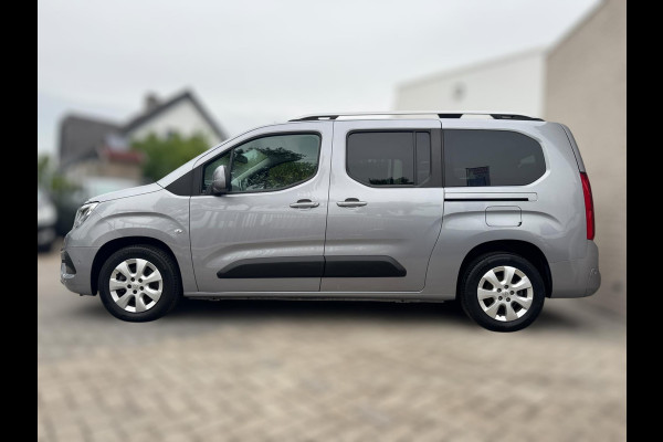 Opel Combo Tour 1.2 Turbo L2H1 Edition 7p. TREKHAAK / CAMERA / VOORRUIT VERW. / NAVI / CRUISE / WARNINGSPOTS / STUURVERW. / PDC