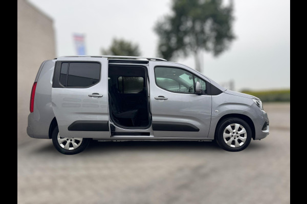 Opel Combo Tour 1.2 Turbo L2H1 Edition 7p. TREKHAAK / CAMERA / VOORRUIT VERW. / NAVI / CRUISE / WARNINGSPOTS / STUURVERW. / PDC
