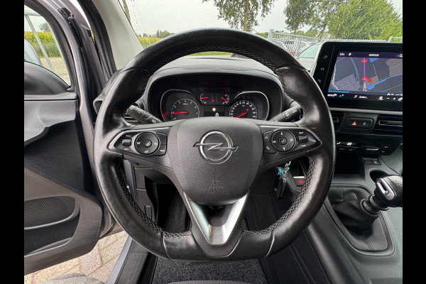 Opel Combo Tour 1.2 Turbo L2H1 Edition 7p. TREKHAAK / CAMERA / VOORRUIT VERW. / NAVI / CRUISE / WARNINGSPOTS / STUURVERW. / PDC