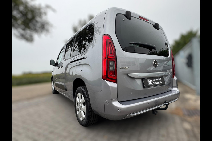 Opel Combo Tour 1.2 Turbo L2H1 Edition 7p. TREKHAAK / CAMERA / VOORRUIT VERW. / NAVI / CRUISE / WARNINGSPOTS / STUURVERW. / PDC