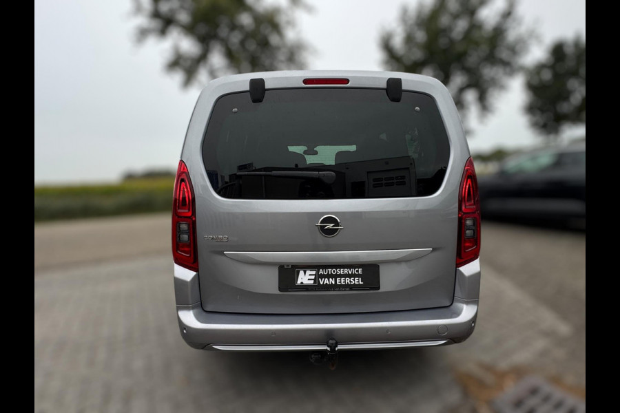 Opel Combo Tour 1.2 Turbo L2H1 Edition 7p. TREKHAAK / CAMERA / VOORRUIT VERW. / NAVI / CRUISE / WARNINGSPOTS / STUURVERW. / PDC
