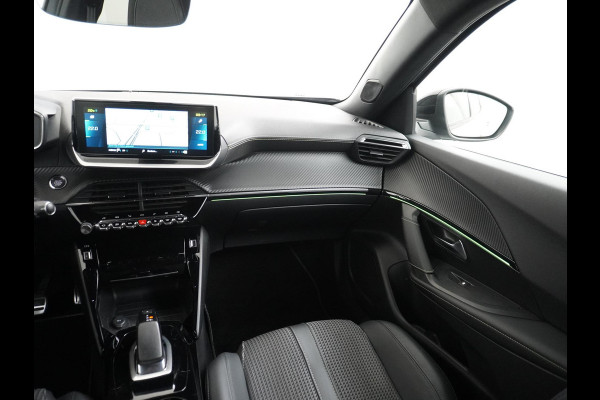 Peugeot e-2008 EV GT Pack 50 kWh VAN: 21.900,- VOOR: 19.877,- UW HERFST VOORDDEL: 2.023,- EURO 3 FASE LADEN!| RIJLAAR GEPRIJSD INCL. 12MND BOVAG