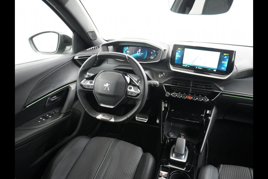 Peugeot e-2008 EV GT Pack 50 kWh VAN: 21.900,- VOOR: 19.877,- UW HERFST VOORDDEL: 2.023,- EURO 3 FASE LADEN!| RIJLAAR GEPRIJSD INCL. 12MND BOVAG