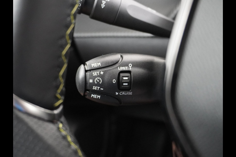 Peugeot e-2008 EV GT Pack 50 kWh VAN: 21.900,- VOOR: 19.877,- UW HERFST VOORDDEL: 2.023,- EURO 3 FASE LADEN!| RIJLAAR GEPRIJSD INCL. 12MND BOVAG
