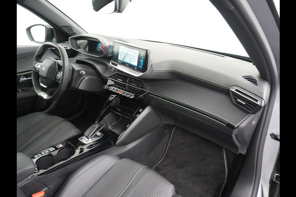 Peugeot e-2008 EV GT Pack 50 kWh VAN: 21.900,- VOOR: 19.877,- UW HERFST VOORDDEL: 2.023,- EURO 3 FASE LADEN!| RIJLAAR GEPRIJSD INCL. 12MND BOVAG