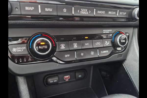 Kia Niro 1.6 GDi Hybrid DynamicLine Automaat | Navi | Clima | Cruise | LMV | Camera | H-Leder | Apple Carplay & Android Auto | Kia Niro 1.6 GDi Hybrid DynamicLine Automaat | Navi | Clima | Cruise | LMV | Camera | H-Leder | Apple Carplay & Android Auto |