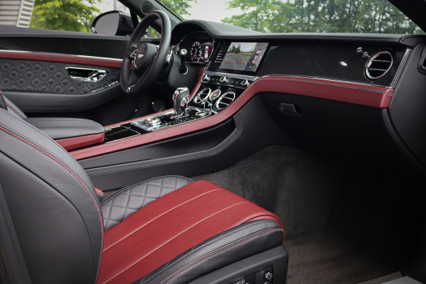 Bentley Continental GTC 4.0 V8 First Edition | NAIM | CARBON EXTERIOR & INTERIOR | ROTATING DISPLAY | SPORTUITLAAT | ADAPTIVE CRUISE | CARPLAY | DAB | H