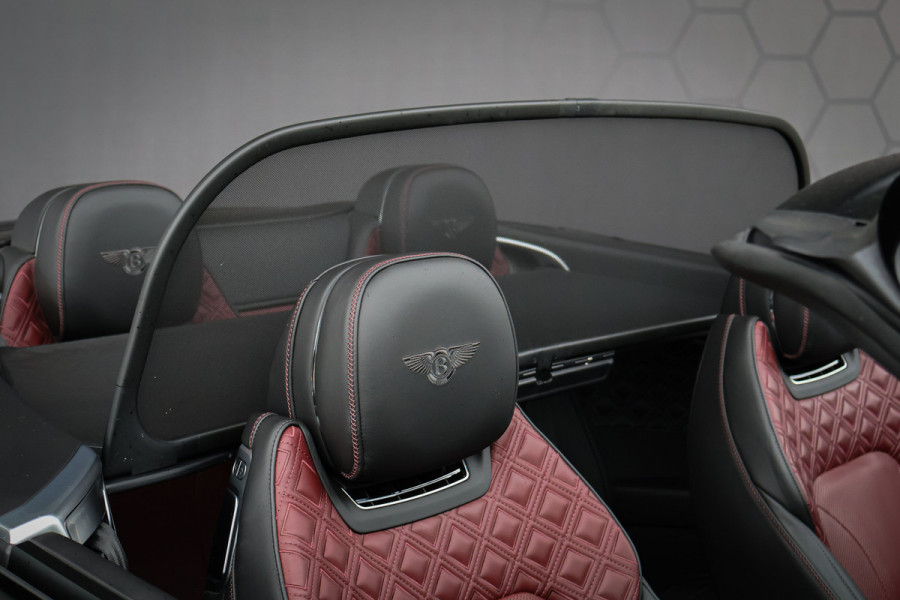 Bentley Continental GTC 4.0 V8 First Edition | NAIM | CARBON EXTERIOR & INTERIOR | ROTATING DISPLAY | SPORTUITLAAT | ADAPTIVE CRUISE | CARPLAY | DAB | H