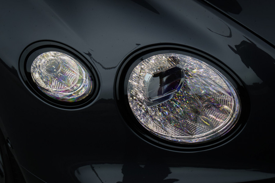 Bentley Continental GTC 4.0 V8 First Edition | NAIM | CARBON EXTERIOR & INTERIOR | ROTATING DISPLAY | SPORTUITLAAT | ADAPTIVE CRUISE | CARPLAY | DAB | H