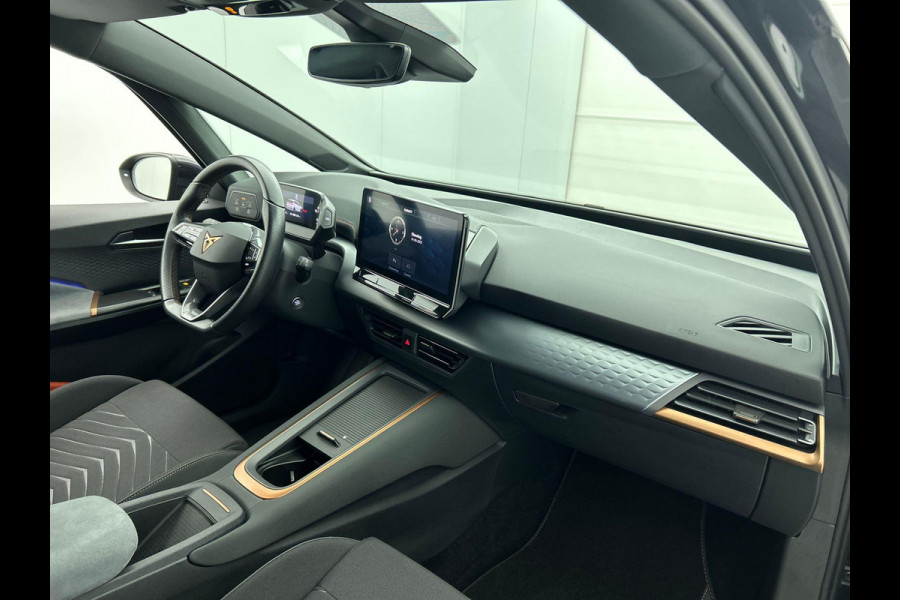 CUPRA Born Essential 62 kWh Airco ECC Navi Carplay Adaptive Cruise Control Ambient Light PDC VA + Camera