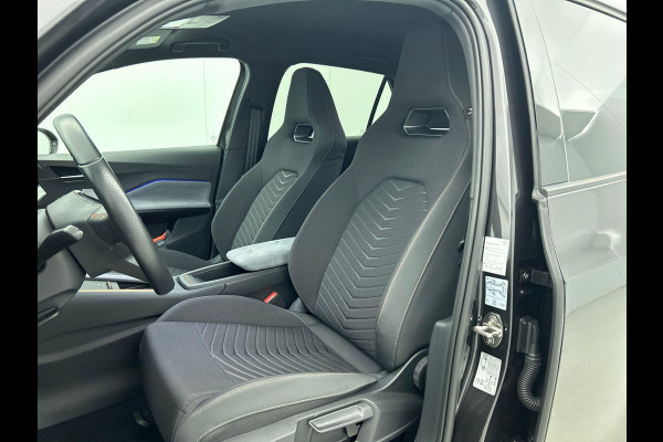 CUPRA Born Essential 62 kWh Airco ECC Navi Carplay Adaptive Cruise Control Ambient Light PDC VA + Camera