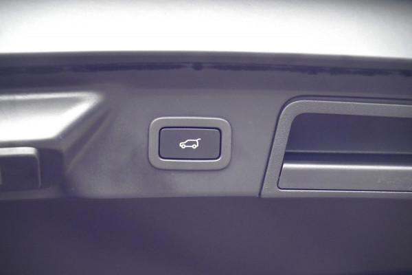Land Rover Range Rover Velar 5.0 V8 SVAutobiography Dynamic Edition / 96dkm NAP / 360 Camera / Head-Up / Trekhaak / Meridian Sound