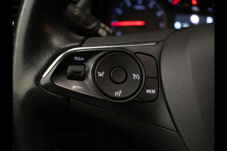 Opel Grandland X 1.2 Turbo Innovation Sport (APPLE CARPLAY,NAVI,PDC,LED,CRUISE,CLIMATE,SPORTSTOELEN,LM VELGEN,NETTE STAAT)