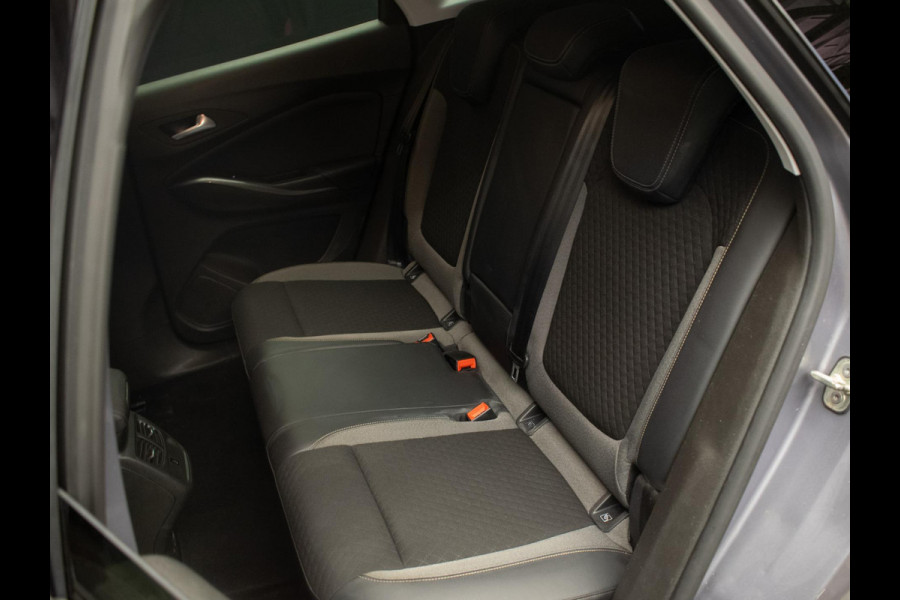 Opel Grandland X 1.2 Turbo Innovation Sport (APPLE CARPLAY,NAVI,PDC,LED,CRUISE,CLIMATE,SPORTSTOELEN,LM VELGEN,NETTE STAAT)