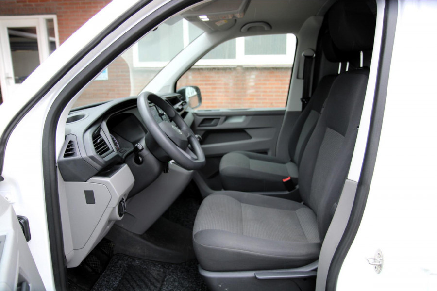 Volkswagen Transporter 2.0 TDI 110PK L2H1 Business / Camera / trekhaak / App connect / Cruise