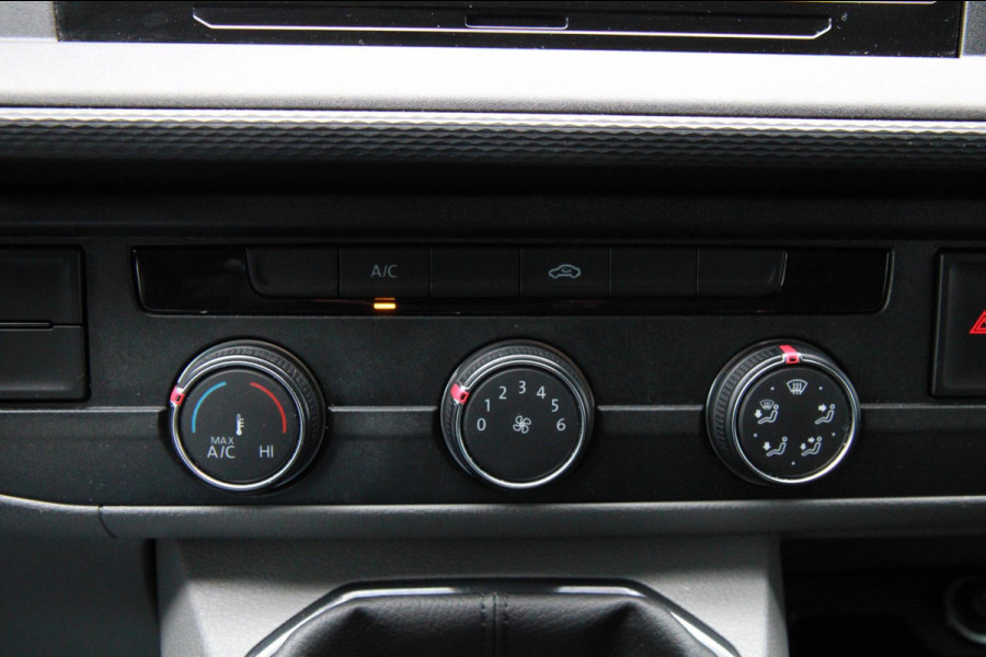 Volkswagen Transporter 2.0 TDI 110PK L2H1 Business / Camera / trekhaak / App connect / Cruise