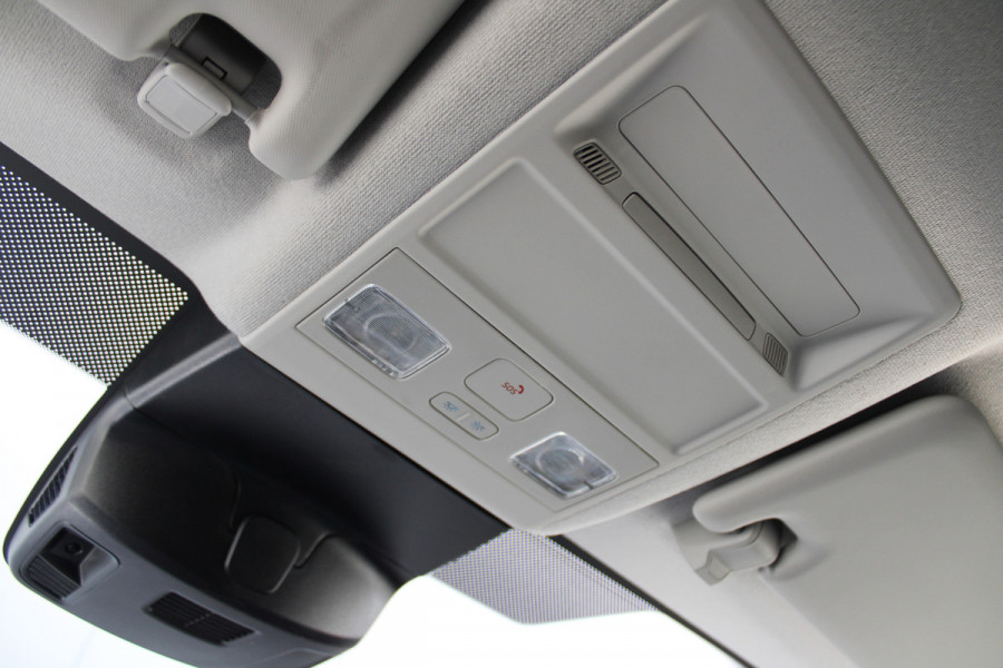 Ford Transit Custom 320 2.0 TDCI L2H1 Trend 136pk - 2x Schuifdeur - LED koplampen - Carplay - Android - Camera - Stoelverwarming - 70l tank - Rijkla Ford Transit Custom 320 2.0 TDCI L2H1 Trend 136pk - 2x Schuifdeur - LED koplampen - Carplay - Android - Camera - Stoelverwarming - 70l tank - Rijkla