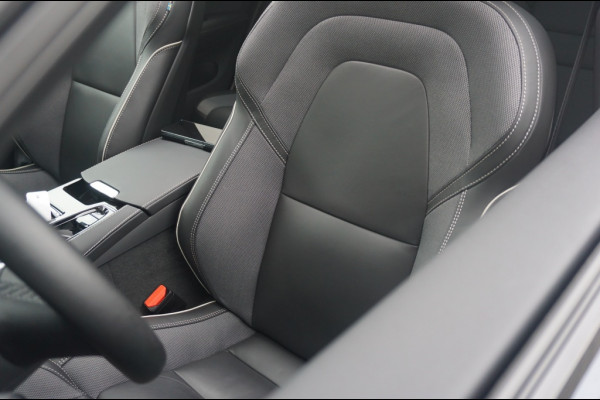 Volvo V60 PHEV T6 AWD ULTRA DARK SCHUIFDAK | WINTERPACK | H&K AUDIO | LUXE