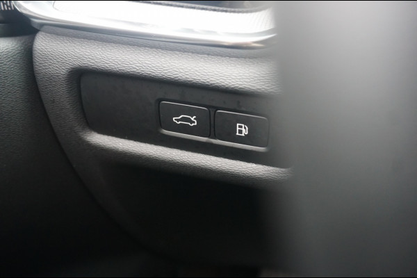 Volvo V60 PHEV T6 AWD ULTRA DARK SCHUIFDAK | WINTERPACK | H&K AUDIO | LUXE