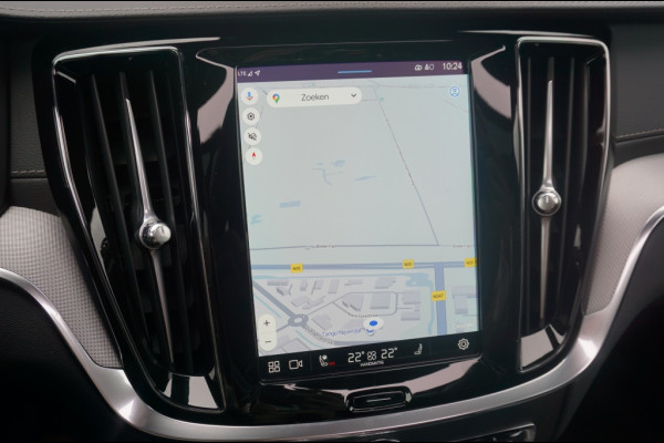 Volvo V60 PHEV T6 AWD ULTRA DARK SCHUIFDAK | WINTERPACK | H&K AUDIO | LUXE