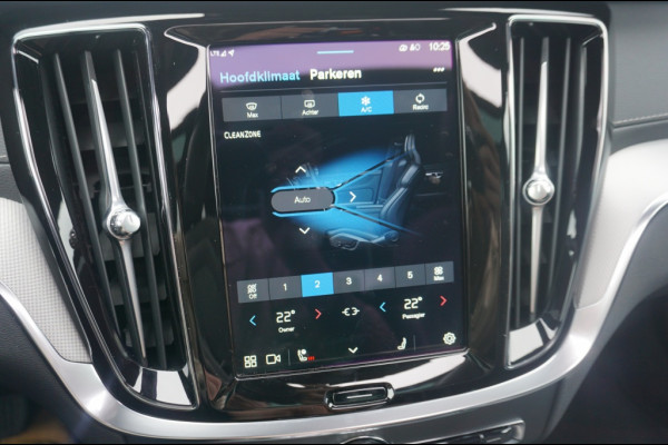 Volvo V60 PHEV T6 AWD ULTRA DARK SCHUIFDAK | WINTERPACK | H&K AUDIO | LUXE