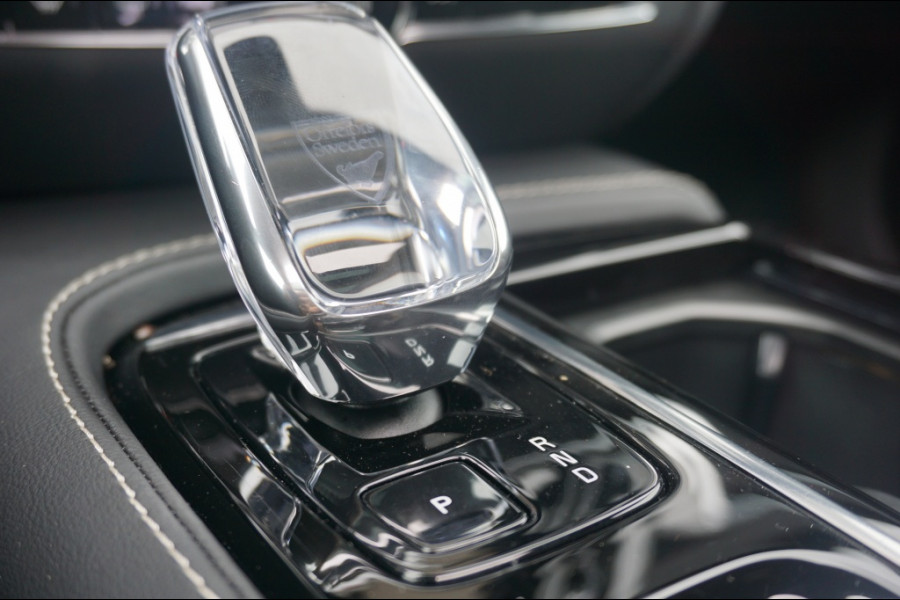 Volvo V60 PHEV T6 AWD ULTRA DARK SCHUIFDAK | WINTERPACK | H&K AUDIO | LUXE