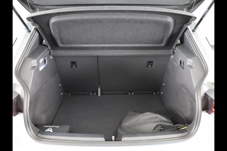 CUPRA Born Adrenaline 62 kWh 230 pk | Navigatie | Parkeersensoren | Achteruitrijcamera | LED koplampen | Stoelverwarming | BEATS audio system | CUPRA Born Adrenaline 62 kWh 230 pk | Navigatie | Parkeersensoren | Achteruitrijcamera | LED koplampen | Stoelverwarming | BEATS audio system |