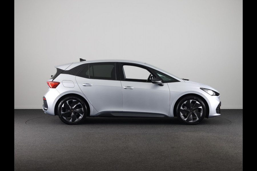 CUPRA Born Adrenaline 62 kWh 230 pk | Navigatie | Parkeersensoren | Achteruitrijcamera | LED koplampen | Stoelverwarming | BEATS audio system | CUPRA Born Adrenaline 62 kWh 230 pk | Navigatie | Parkeersensoren | Achteruitrijcamera | LED koplampen | Stoelverwarming | BEATS audio system |