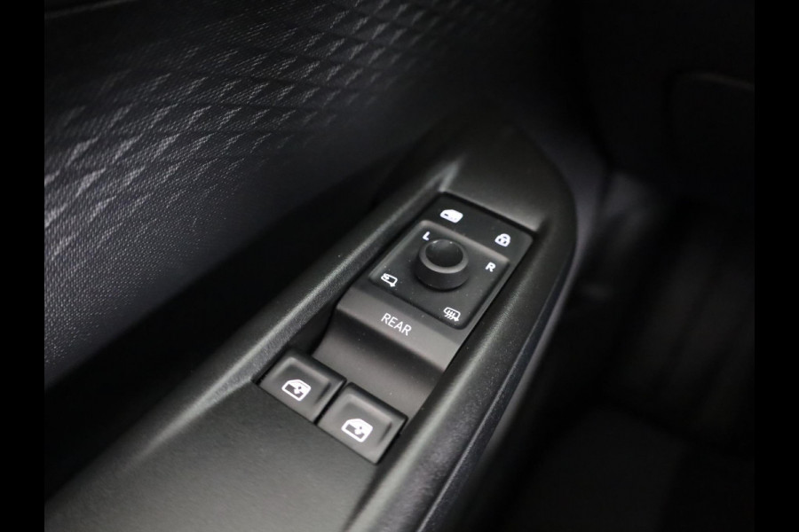 CUPRA Born Adrenaline 62 kWh 230 pk | Navigatie | Parkeersensoren | Achteruitrijcamera | LED koplampen | Stoelverwarming | BEATS audio system | CUPRA Born Adrenaline 62 kWh 230 pk | Navigatie | Parkeersensoren | Achteruitrijcamera | LED koplampen | Stoelverwarming | BEATS audio system |