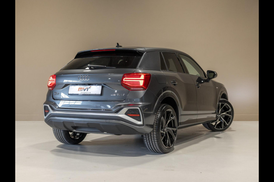 Audi Q2 35 TFSI S Edition / 150pk / Stoelverwarming / Keyless entry / Matrix LED / Adaptieve cruise control /