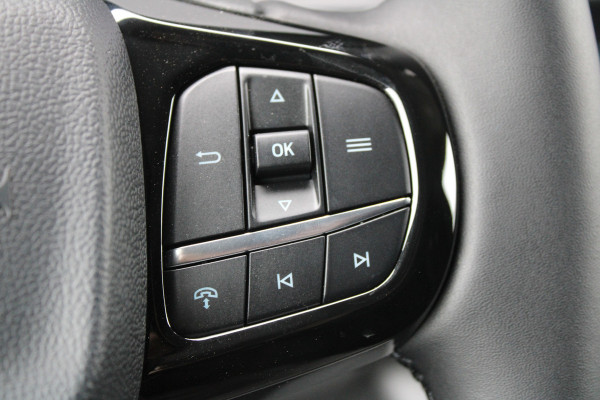 Ford Transit Custom 320 2.0 TDCI L2H1 Trend 136pk - Carplay - Android - LED koplampen - Verwarmd stuurwiel - Stoelverwarming - 70l tank - Rijklaar