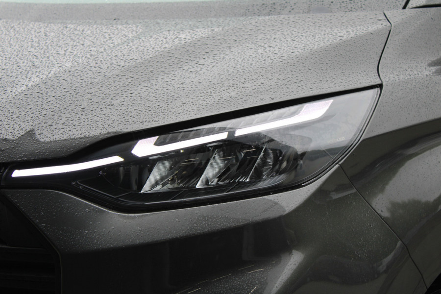 Ford Transit Custom 320 2.0 TDCI L2H1 Trend 136pk - Carplay - Android - LED koplampen - Verwarmd stuurwiel - Stoelverwarming - 70l tank - Rijklaar