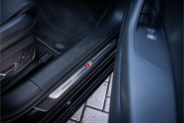 Audi A6 Avant 55 TFSI e quattro Competition - S Line | Panorama | Stoelkoeling & Massage | Elek. Trekhaak | Memory | 360 Camera