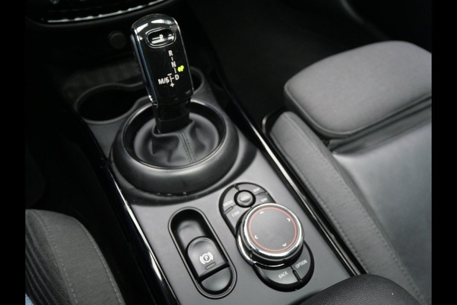 MINI Clubman 1.5 COOPER CHILI | AUTOMAAT | PANORAMA | LED | H/K | NL-AUTO!!