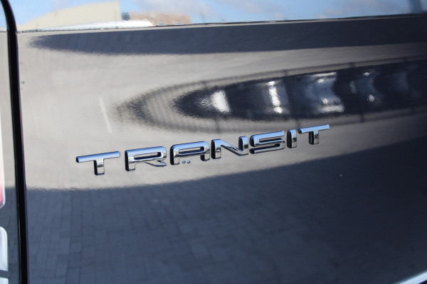 Ford Transit Custom 320 2.0 TDCI L2H1 Limited 150pk - Adaptive Cruise - Verwarmd stuur - Blind spot - Navigatie - Camera - Draadloos laden - Rijklaa