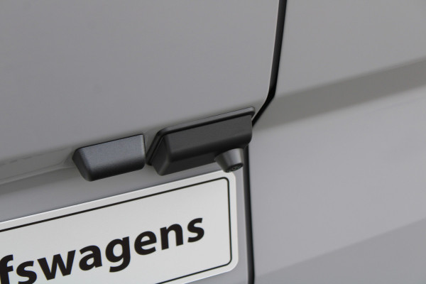 Ford Transit Custom 320 2.0 TDCI L2H1 Limited 150pk - 2x Schuifdeur - Adaptive Cruise - Verwarmd stuur - Blind spot - Navigatie - Camera - Draadloos